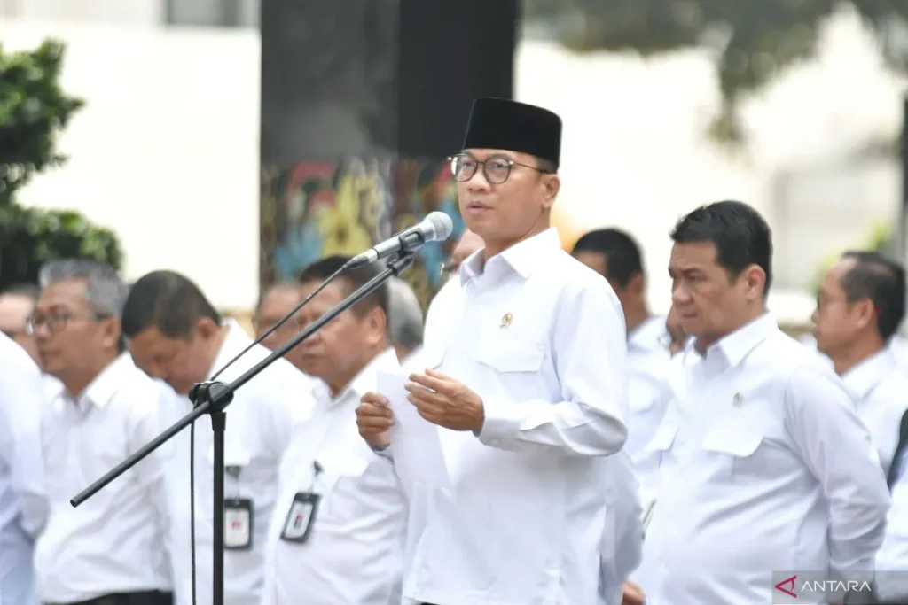 Mendes PDT Yandri Susanto Ajak Pegawai Jaga Kekompakan Demi Sukseskan Pembangunan Desa